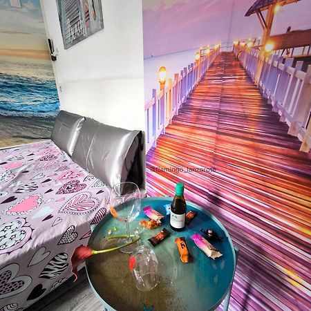 Habitacion Flamingo, Entrada Privada Y Bano Privado En Suite By Flamingo House, No Fumadores Arrecife  Exterior photo